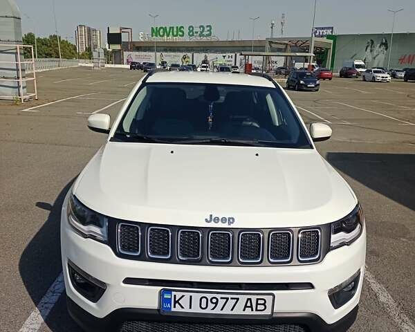 Белый Джип Компас, объемом двигателя 2.36 л и пробегом 59 тыс. км за 15800 $, фото 1 на Automoto.ua