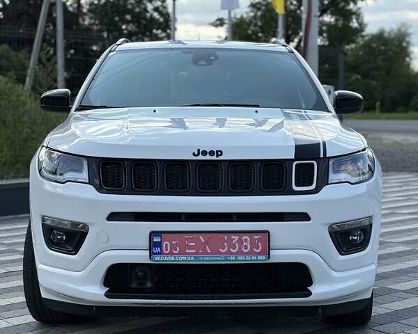 Белый Джип Компас, объемом двигателя 2.36 л и пробегом 63 тыс. км за 18500 $, фото 1 на Automoto.ua