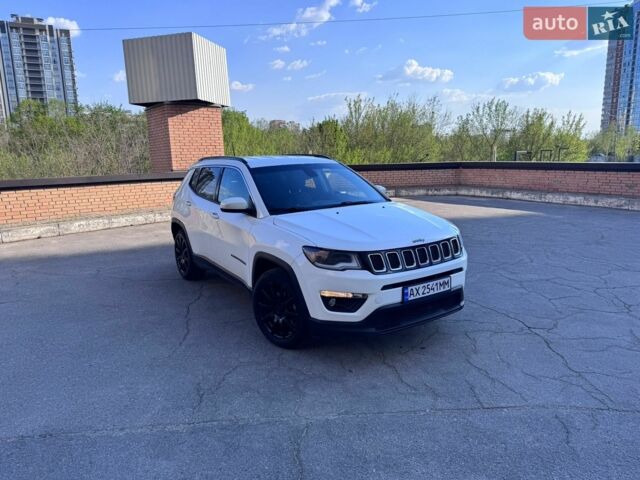Білий Джип Compass, об'ємом двигуна 2.36 л та пробігом 95 тис. км за 16300 $, фото 1 на Automoto.ua