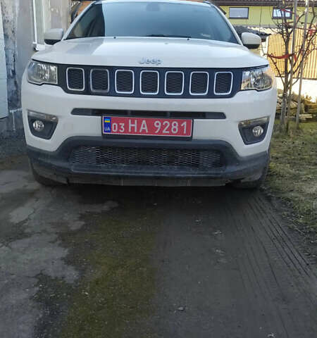 Білий Джип Compass, об'ємом двигуна 2.4 л та пробігом 116 тис. км за 18000 $, фото 1 на Automoto.ua