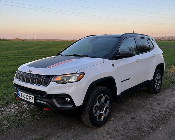 Белый Джип Компас, объемом двигателя 2.36 л и пробегом 40 тыс. км за 21950 $, фото 1 на Automoto.ua