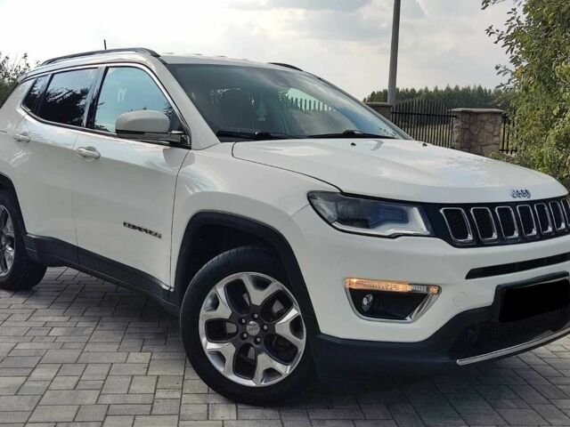 Білий Джип Compass, об'ємом двигуна 2.4 л та пробігом 33 тис. км за 10200 $, фото 1 на Automoto.ua