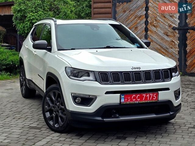 Белый Джип Компас, объемом двигателя 2.4 л и пробегом 71 тыс. км за 17000 $, фото 1 на Automoto.ua