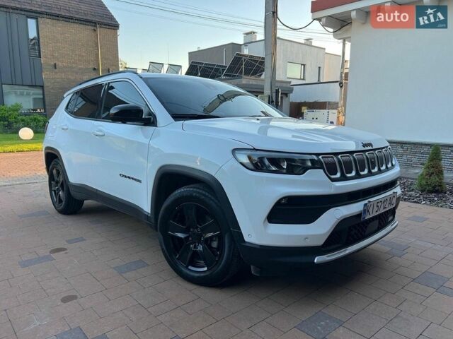 Білий Джип Compass, об'ємом двигуна 2.36 л та пробігом 84 тис. км за 22777 $, фото 1 на Automoto.ua
