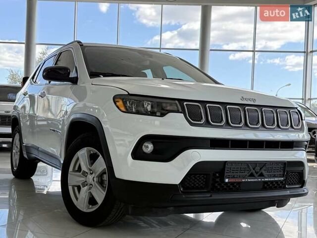 Белый Джип Компас, объемом двигателя 2.4 л и пробегом 77 тыс. км за 19500 $, фото 1 на Automoto.ua
