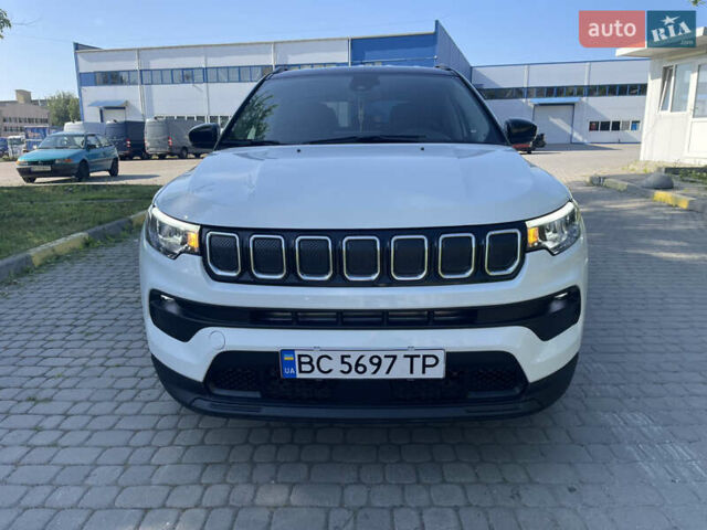 Білий Джип Compass, об'ємом двигуна 2.36 л та пробігом 91 тис. км за 18900 $, фото 1 на Automoto.ua
