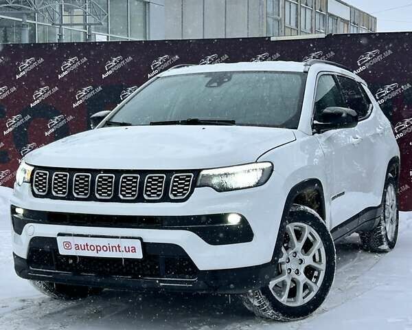 Белый Джип Компас, объемом двигателя 2.36 л и пробегом 82 тыс. км за 18700 $, фото 1 на Automoto.ua