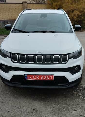 Белый Джип Компас, объемом двигателя 2.4 л и пробегом 90 тыс. км за 18300 $, фото 1 на Automoto.ua