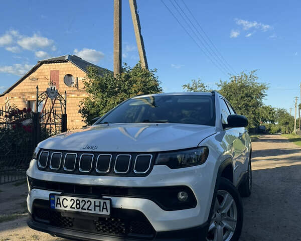 Белый Джип Компас, объемом двигателя 2.36 л и пробегом 93 тыс. км за 18500 $, фото 1 на Automoto.ua