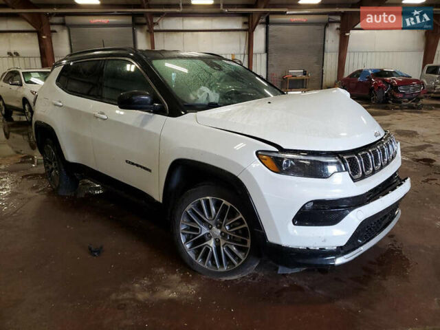 Белый Джип Компас, объемом двигателя 2 л и пробегом 78 тыс. км за 13500 $, фото 1 на Automoto.ua