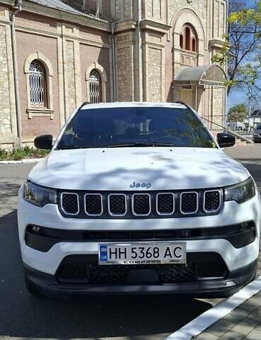 Білий Джип Compass, об'ємом двигуна 2 л та пробігом 10 тис. км за 25699 $, фото 1 на Automoto.ua