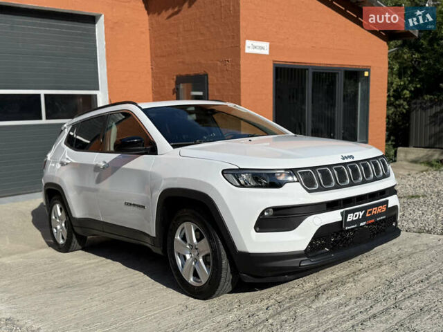 Джип Compass 2023 у Івано-Франківську на Automoto.ua Білий Джип Compass, об'ємом двигуна 2.36 л та пробігом 29 тис. км за 18999 $, фото 1 на Automoto.ua