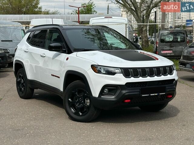 Білий Джип Compass, об'ємом двигуна 2 л та пробігом 75 тис. км за 23500 $, фото 1 на Automoto.ua