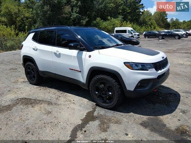 Білий Джип Compass, об'ємом двигуна 2 л та пробігом 124 тис. км за 12500 $, фото 1 на Automoto.ua
