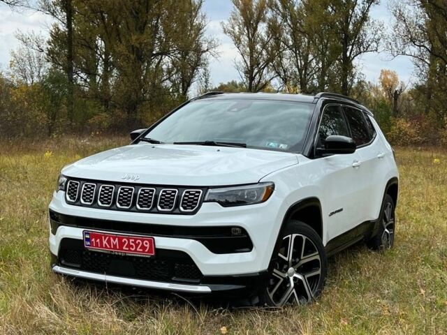 Білий Джип Compass, об'ємом двигуна 2 л та пробігом 3 тис. км за 24300 $, фото 1 на Automoto.ua