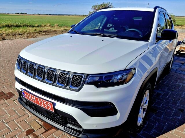 Білий Джип Compass, об'ємом двигуна 0 л та пробігом 4 тис. км за 20999 $, фото 1 на Automoto.ua