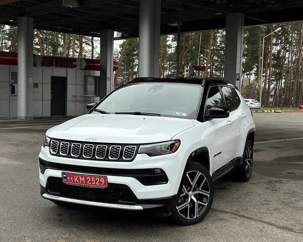 Білий Джип Compass, об'ємом двигуна 2 л та пробігом 3 тис. км за 24300 $, фото 1 на Automoto.ua