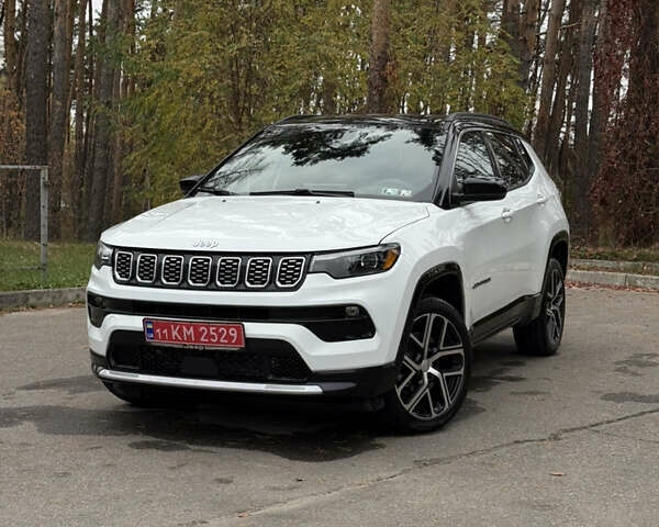 Белый Джип Компас, объемом двигателя 2 л и пробегом 3 тыс. км за 24300 $, фото 1 на Automoto.ua