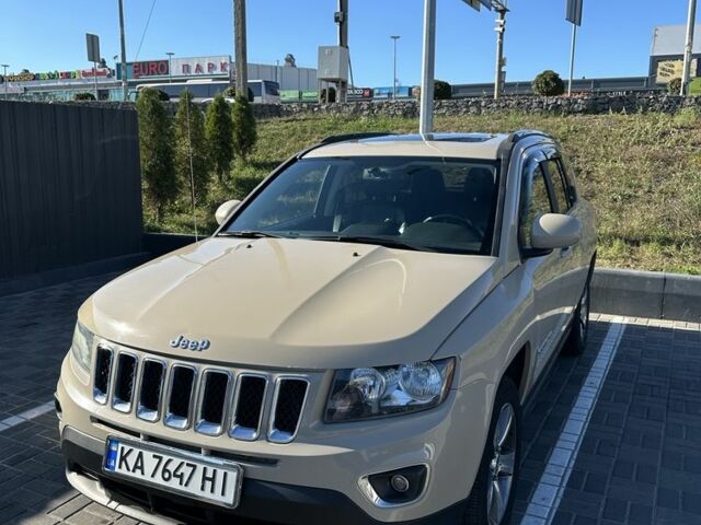 Бежевий Джип Compass, об'ємом двигуна 2 л та пробігом 80 тис. км за 12500 $, фото 1 на Automoto.ua