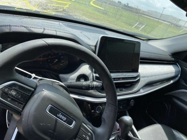 Чорний Джип Compass, об'ємом двигуна 0 л та пробігом 65 тис. км за 15555 $, фото 1 на Automoto.ua