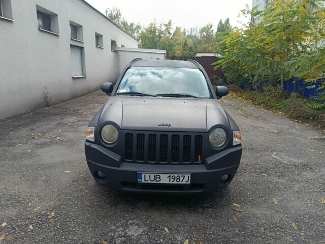 Чорний Джип Compass, об'ємом двигуна 2 л та пробігом 320 тис. км за 4004 $, фото 1 на Automoto.ua