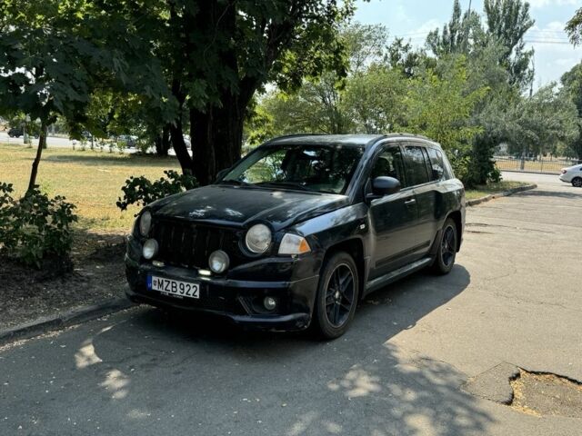 Черный Джип Компас, объемом двигателя 0 л и пробегом 210 тыс. км за 3900 $, фото 1 на Automoto.ua