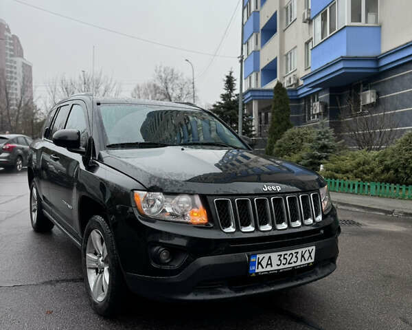 Черный Джип Компас, объемом двигателя 2.36 л и пробегом 213 тыс. км за 9500 $, фото 1 на Automoto.ua