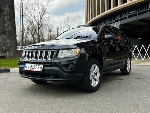 Черный Джип Компас, объемом двигателя 2.4 л и пробегом 212 тыс. км за 8499 $, фото 1 на Automoto.ua