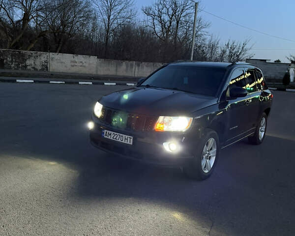 Черный Джип Компас, объемом двигателя 2.36 л и пробегом 285 тыс. км за 8950 $, фото 1 на Automoto.ua