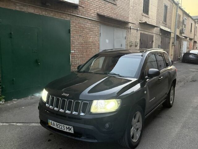 Чорний Джип Compass, об'ємом двигуна 2.4 л та пробігом 170 тис. км за 6844 $, фото 1 на Automoto.ua