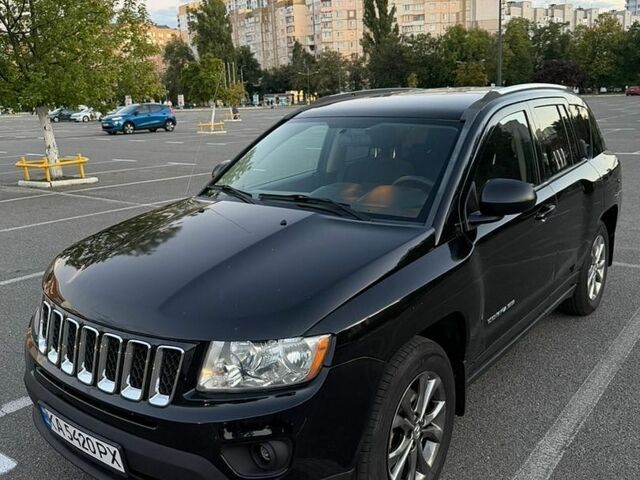 Черный Джип Компас, объемом двигателя 2.36 л и пробегом 260 тыс. км за 6950 $, фото 1 на Automoto.ua