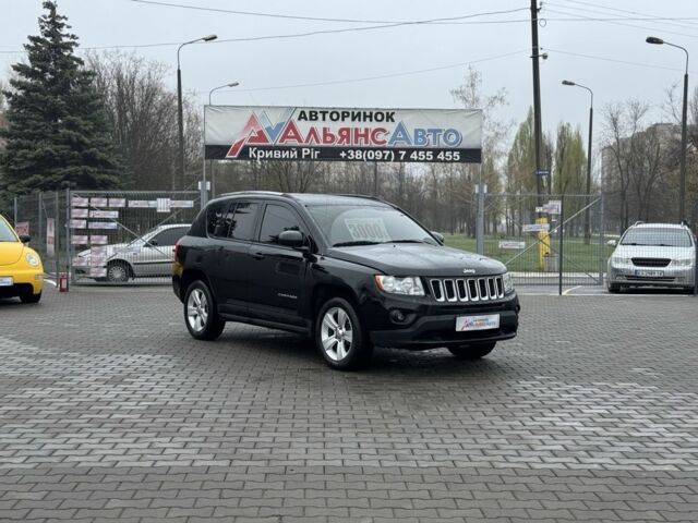 Черный Джип Компас, объемом двигателя 2 л и пробегом 152 тыс. км за 9900 $, фото 1 на Automoto.ua