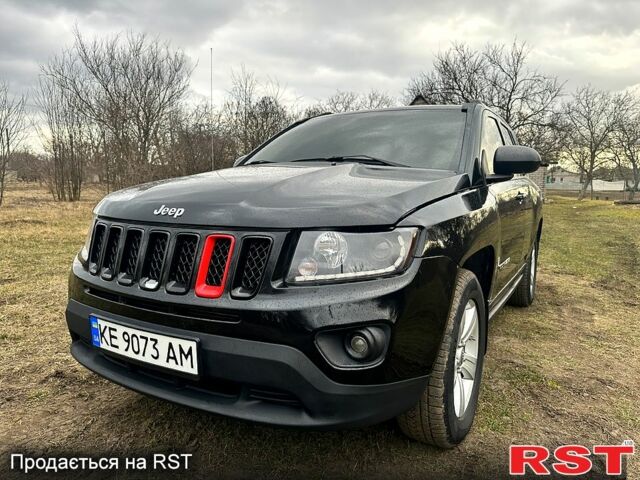 Чорний Джип Compass, об'ємом двигуна 2 л та пробігом 160 тис. км за 10800 $, фото 1 на Automoto.ua