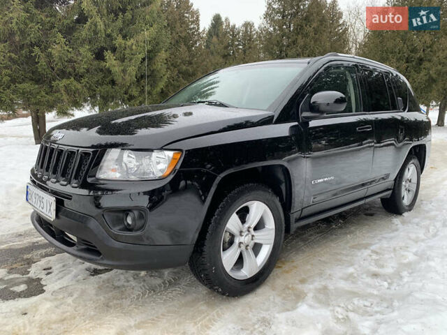 Черный Джип Компас, объемом двигателя 2.36 л и пробегом 163 тыс. км за 9400 $, фото 1 на Automoto.ua