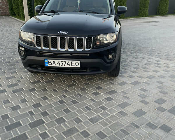 Черный Джип Компас, объемом двигателя 2 л и пробегом 250 тыс. км за 8200 $, фото 1 на Automoto.ua