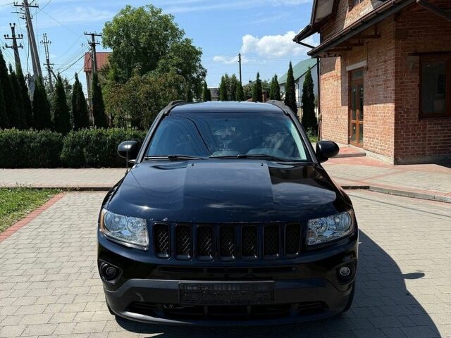 Чорний Джип Compass, об'ємом двигуна 2 л та пробігом 245 тис. км за 9000 $, фото 1 на Automoto.ua