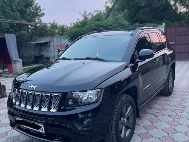 Чорний Джип Compass, об'ємом двигуна 2.4 л та пробігом 174 тис. км за 8900 $, фото 1 на Automoto.ua