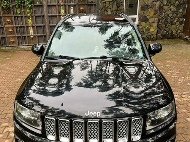 Черный Джип Компас, объемом двигателя 2.2 л и пробегом 244 тыс. км за 10500 $, фото 1 на Automoto.ua
