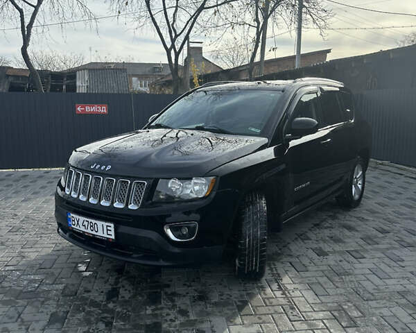 Черный Джип Компас, объемом двигателя 2.36 л и пробегом 259 тыс. км за 9100 $, фото 1 на Automoto.ua