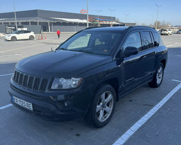 Черный Джип Компас, объемом двигателя 2.4 л и пробегом 195 тыс. км за 9800 $, фото 1 на Automoto.ua