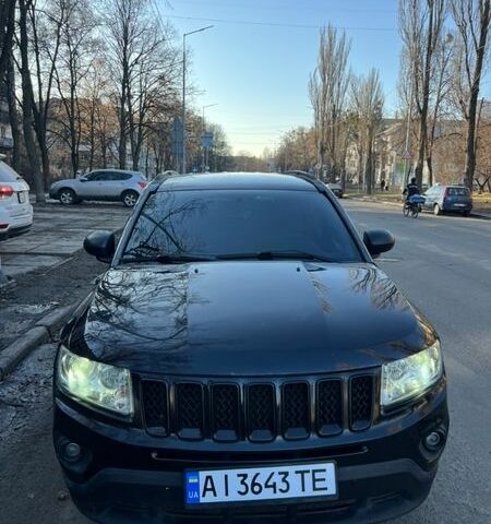 Черный Джип Компас, объемом двигателя 2 л и пробегом 130 тыс. км за 9200 $, фото 1 на Automoto.ua