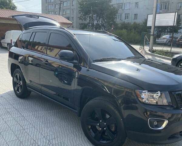 Чорний Джип Compass, об'ємом двигуна 2.36 л та пробігом 124 тис. км за 12000 $, фото 1 на Automoto.ua