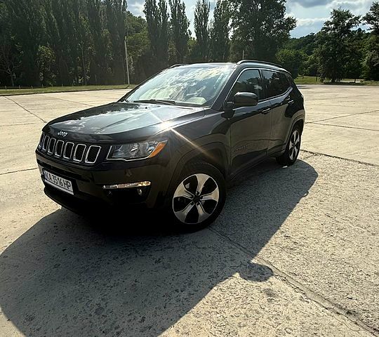 Черный Джип Компас, объемом двигателя 2.4 л и пробегом 155 тыс. км за 15500 $, фото 1 на Automoto.ua