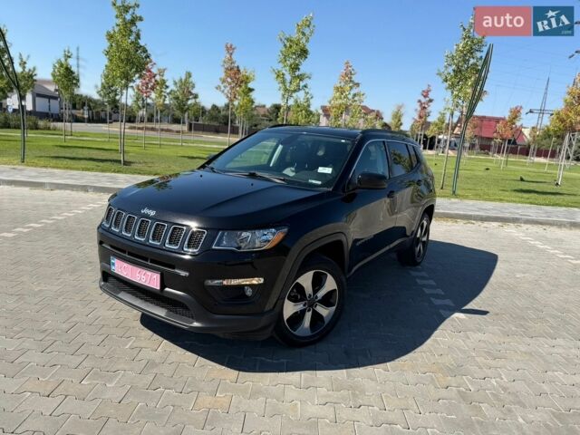 Чорний Джип Compass, об'ємом двигуна 2.4 л та пробігом 196 тис. км за 12500 $, фото 1 на Automoto.ua