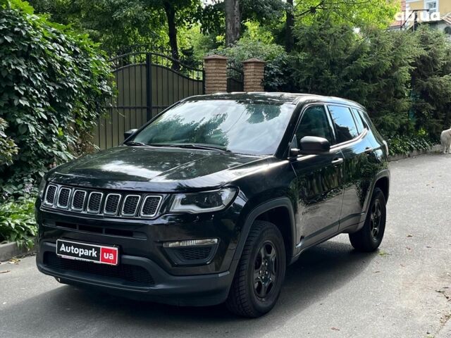 Черный Джип Компас, объемом двигателя 2.4 л и пробегом 93 тыс. км за 15290 $, фото 1 на Automoto.ua