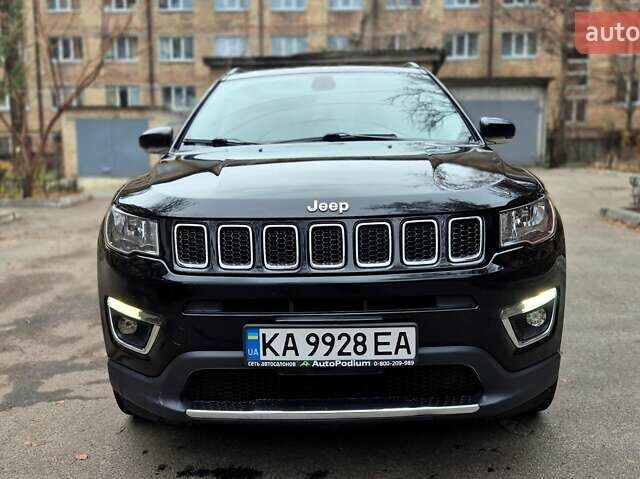 Черный Джип Компас, объемом двигателя 2.36 л и пробегом 117 тыс. км за 15800 $, фото 1 на Automoto.ua