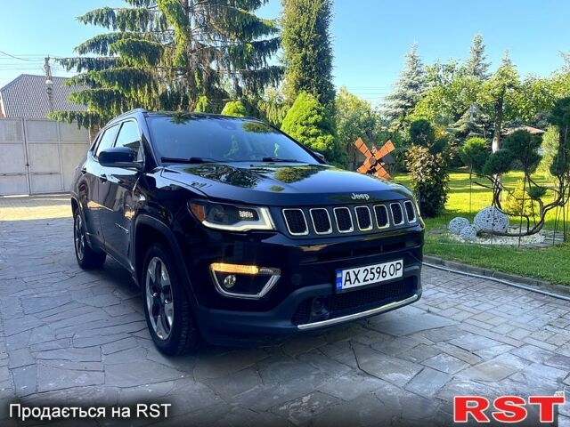 Черный Джип Компас, объемом двигателя 2.4 л и пробегом 124 тыс. км за 15500 $, фото 1 на Automoto.ua