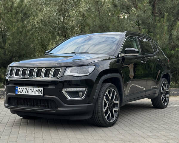 Черный Джип Компас, объемом двигателя 2.36 л и пробегом 82 тыс. км за 13500 $, фото 1 на Automoto.ua