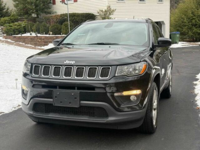 Чорний Джип Compass, об'ємом двигуна 2.4 л та пробігом 48 тис. км за 3000 $, фото 1 на Automoto.ua