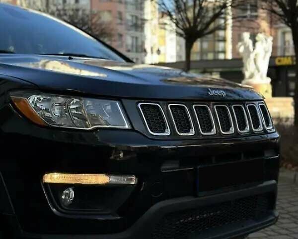 Джип Compass 2019 у Івано-Франківську на Automoto.ua Чорний Джип Compass, об'ємом двигуна 2.36 л та пробігом 95 тис. км за 14700 $, фото 1 на Automoto.ua